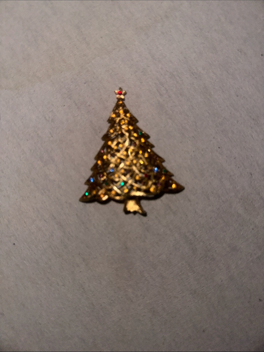 Vintage Collectible Gold Tone Christmas Tree Pin Brooch - Holiday Sparkle